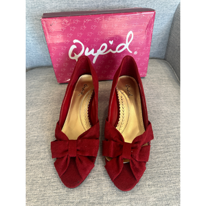 Qupid Suede Peep Toe Pumps in Red